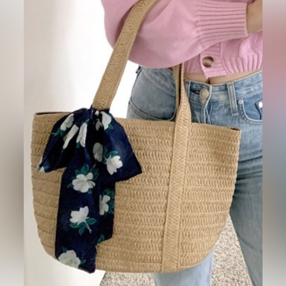 NWT Draper James Tan Woven Basket Tote with Sturdy Handles